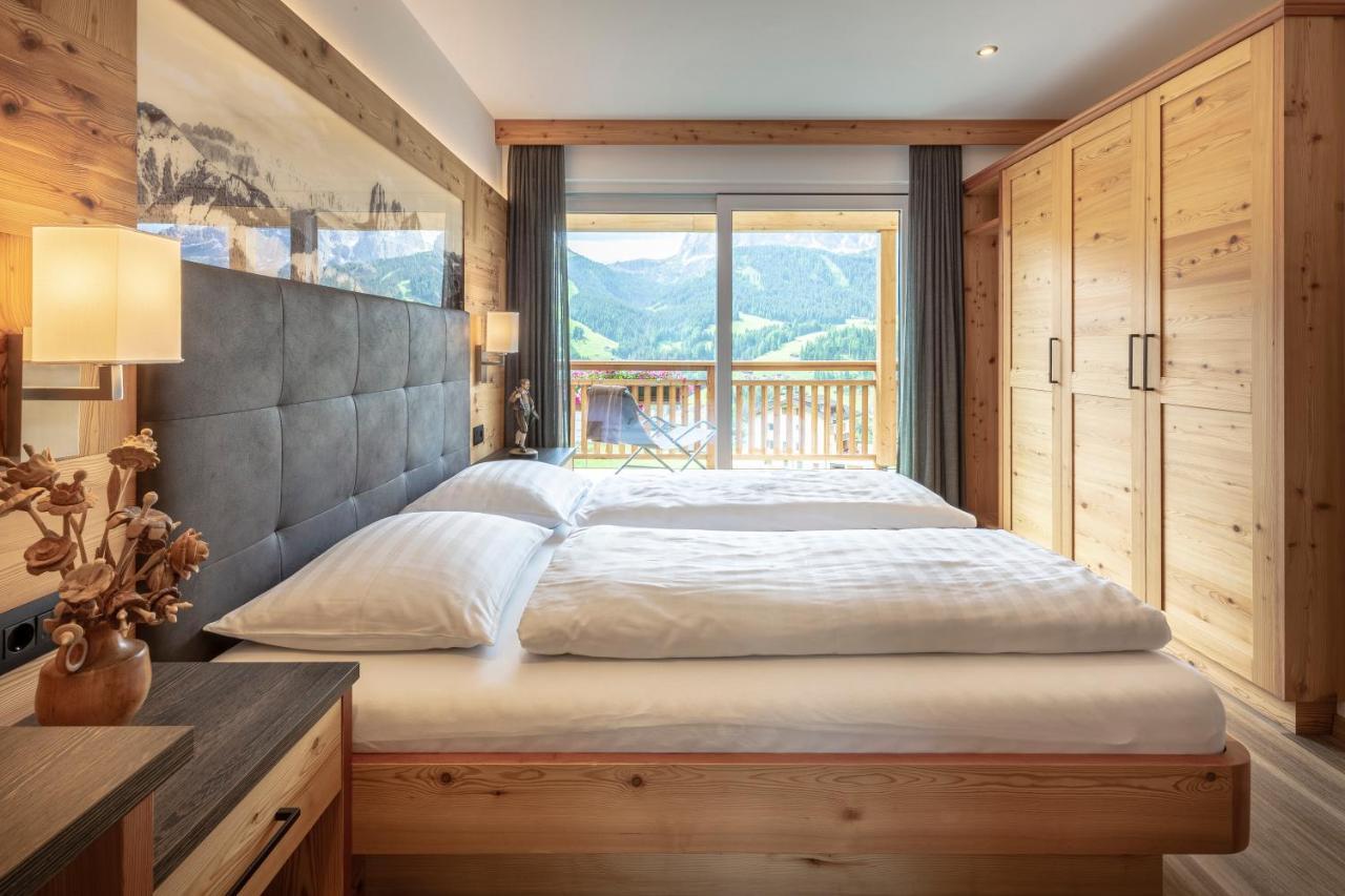 Apartments La Mana Santa Cristina Val Gardena Extérieur photo