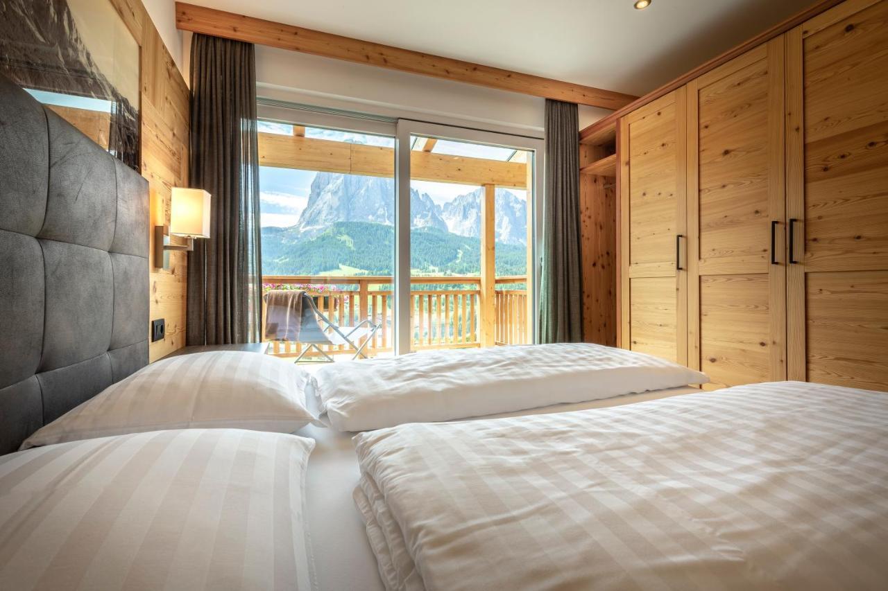 Apartments La Mana Santa Cristina Val Gardena Extérieur photo