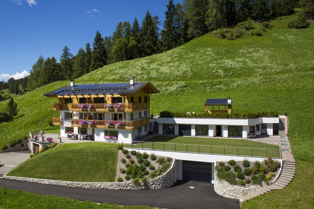 Apartments La Mana Santa Cristina Val Gardena Extérieur photo